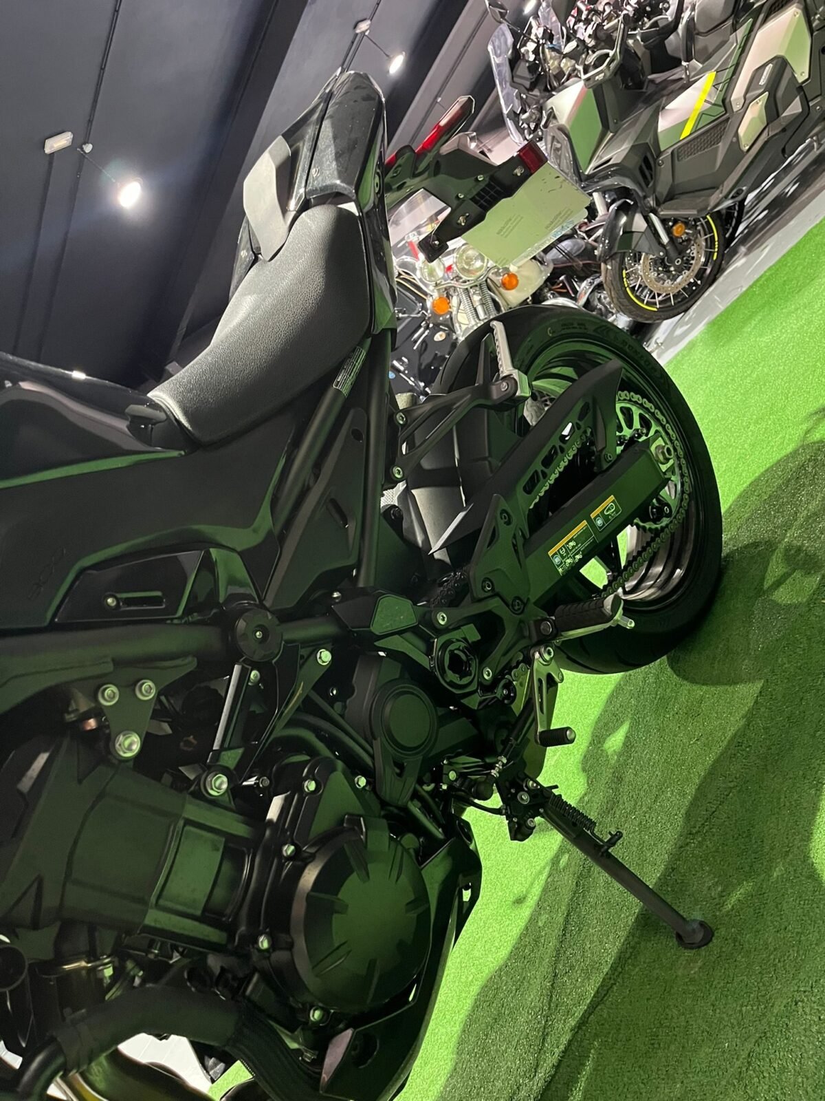 KAWASAKI Z900
