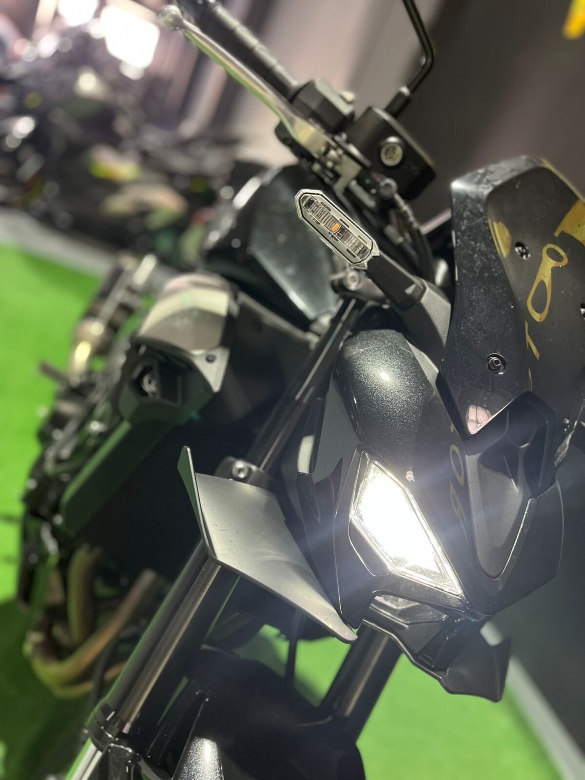 KAWASAKI Z900