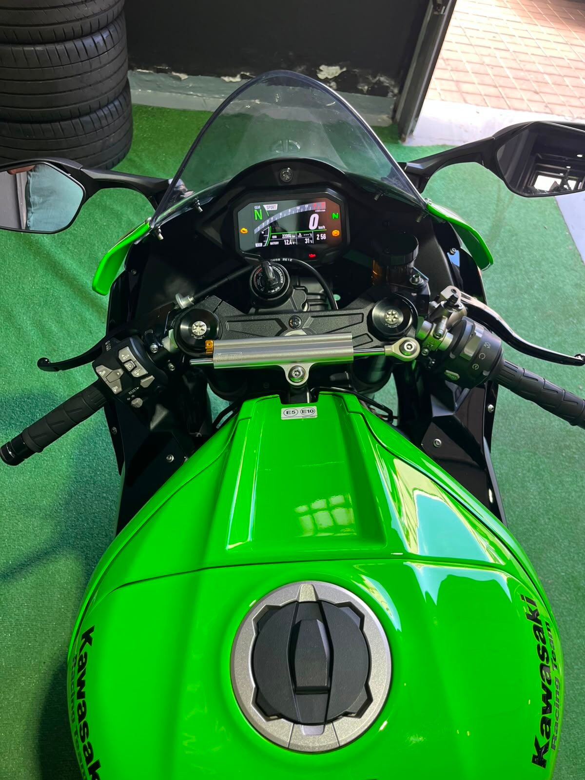 KAWASAKI ninja zx-10r