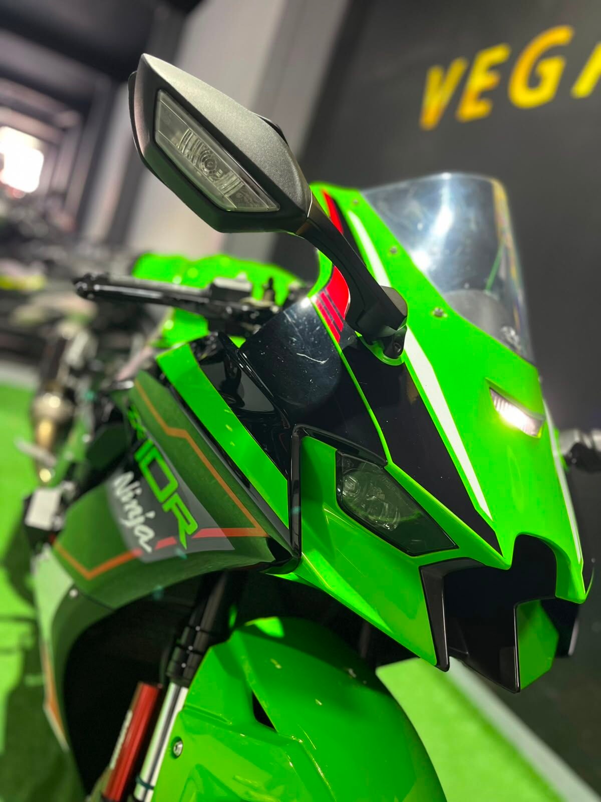 KAWASAKI ninja zx-10r