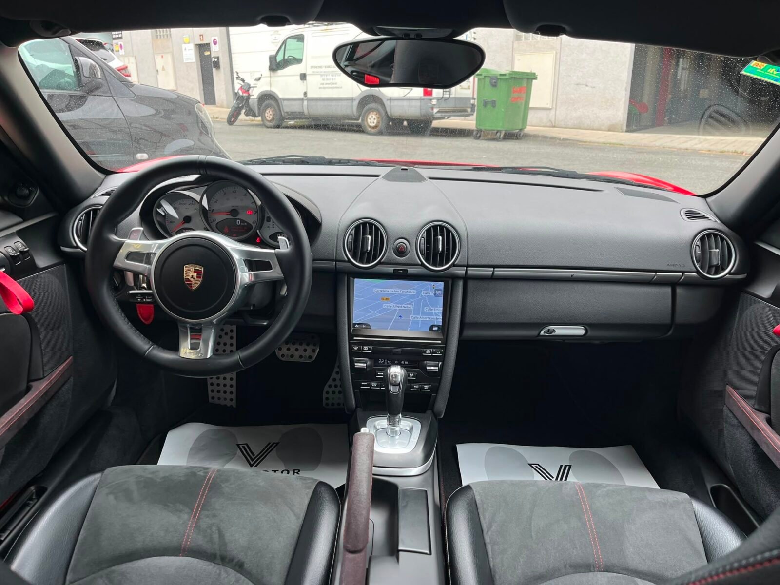 PORSCHE CAYMAN S