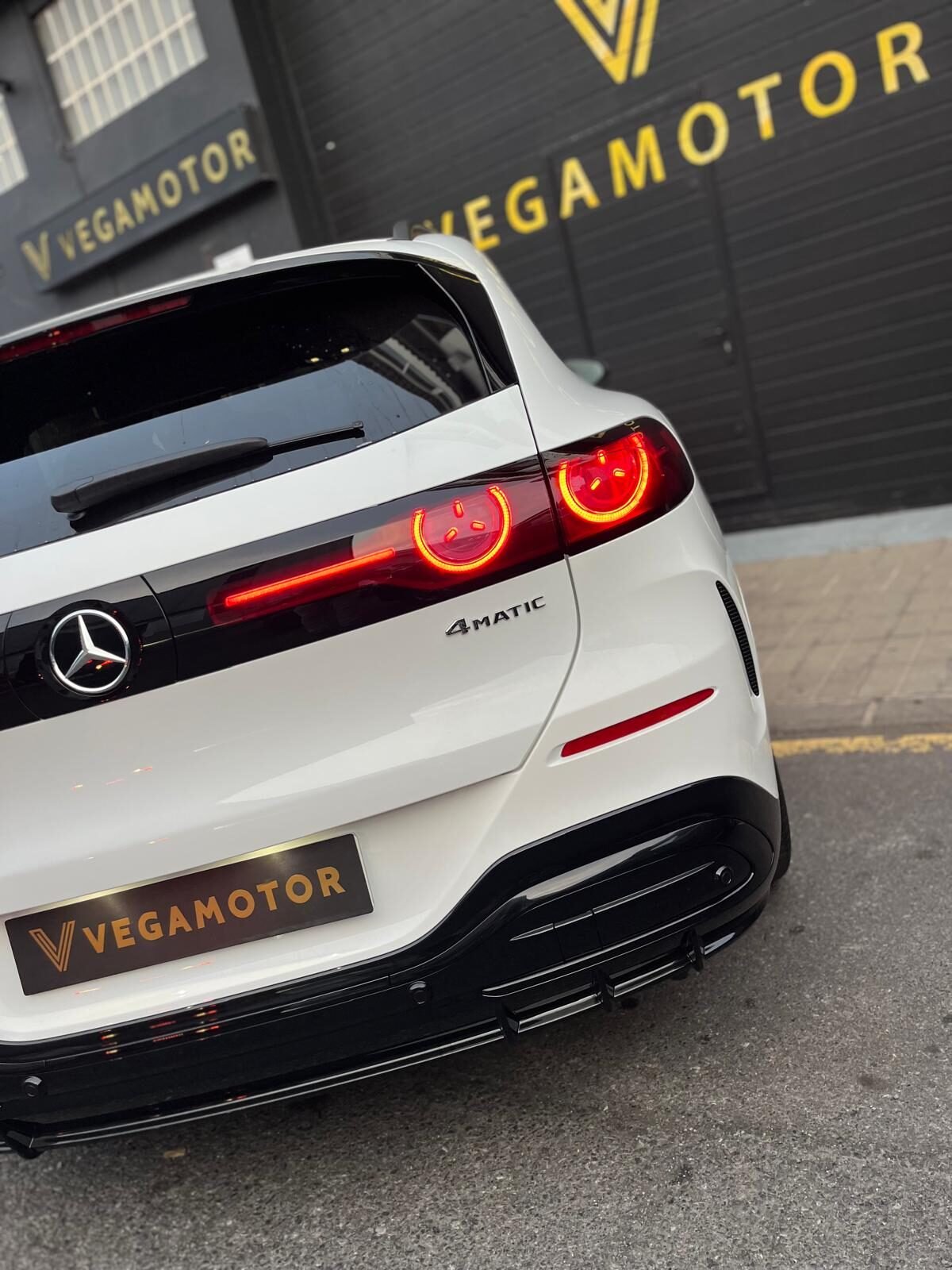 MERCEDES-BENZ GLC 400 AMG