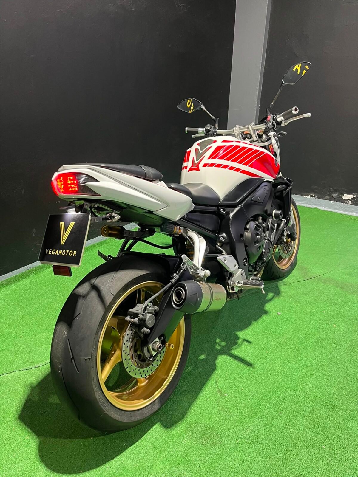 YAMAHA FZ1-N