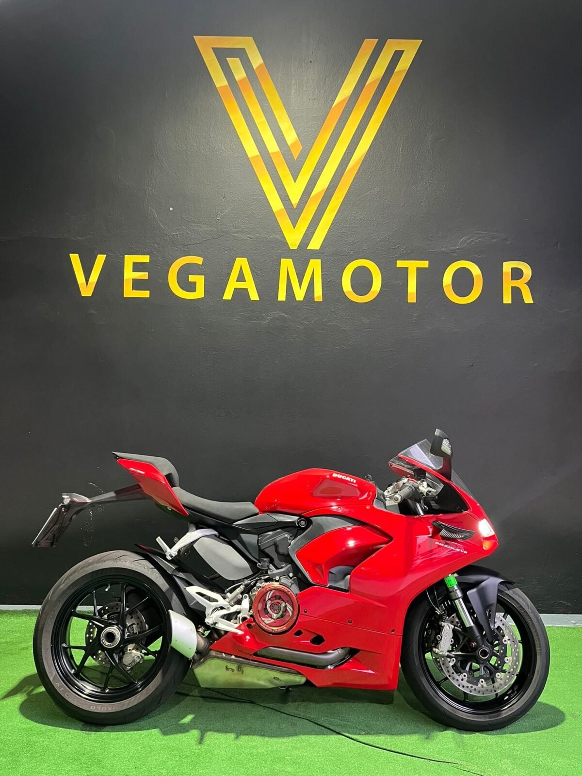 DUCATI PANIGALE V2