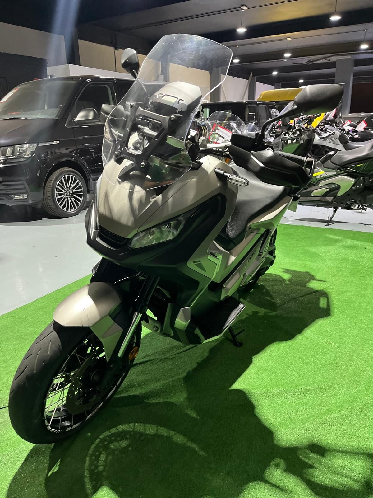HONDA X-ADV 750