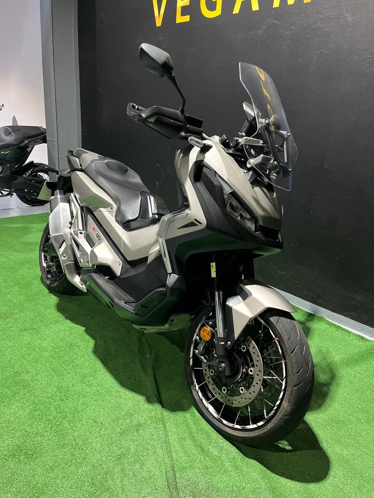 HONDA X-ADV 750