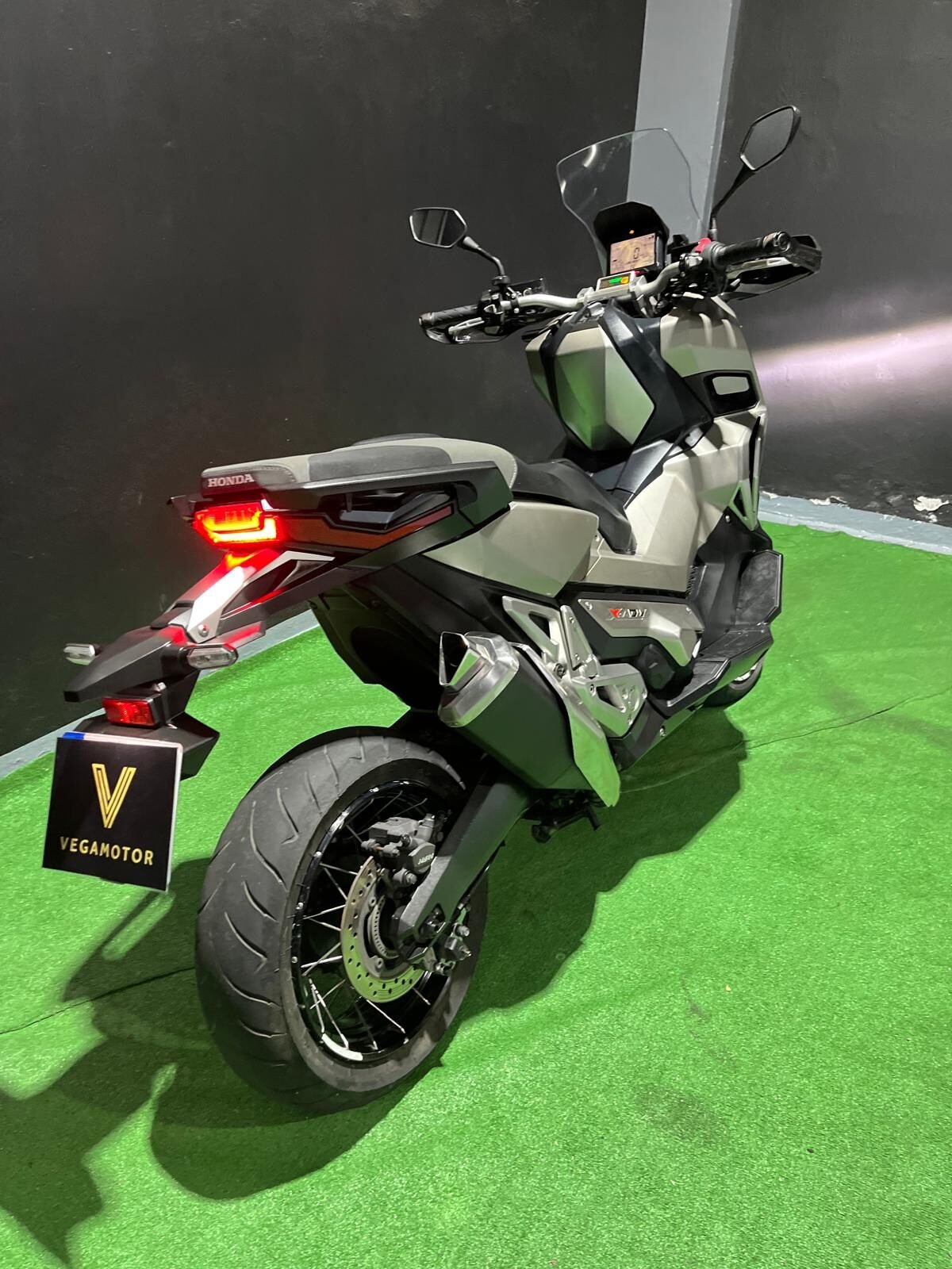 HONDA X-ADV 750