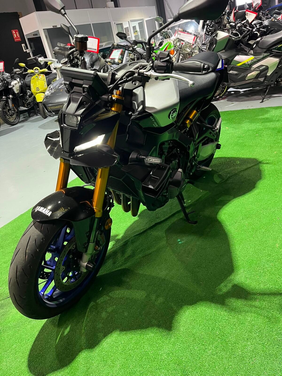 YAMAHA MT-09 sp