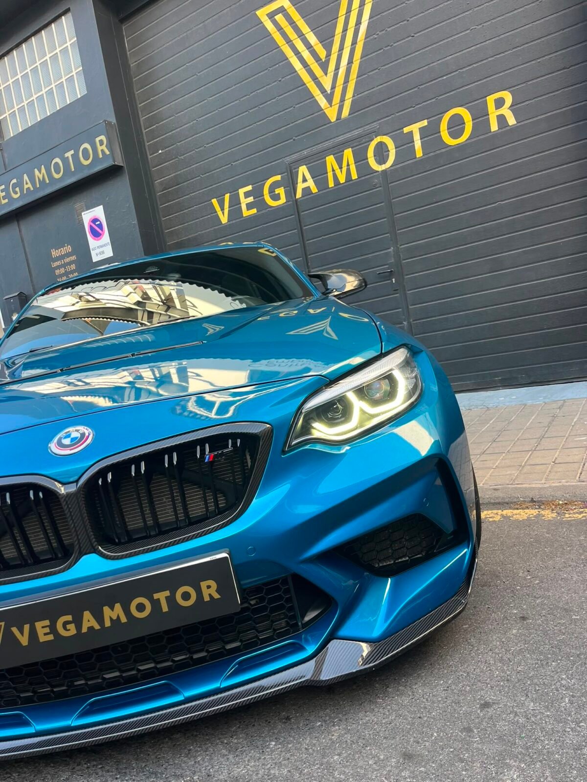BMW M2 COMPETITION