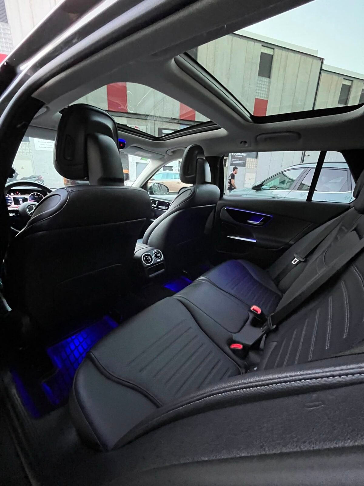 MERCEDES-BENZ C 220D AMG