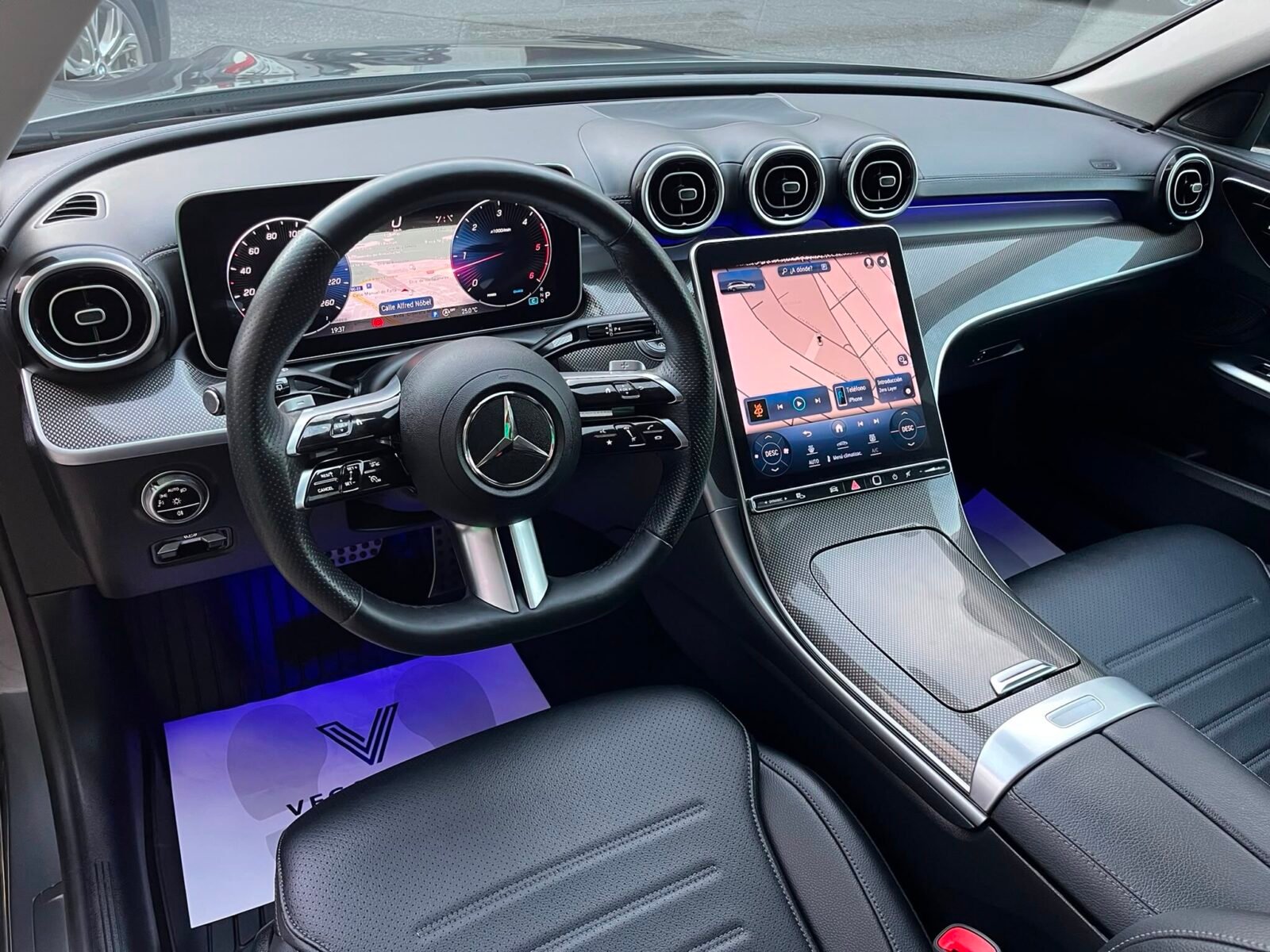 MERCEDES-BENZ C 220D AMG