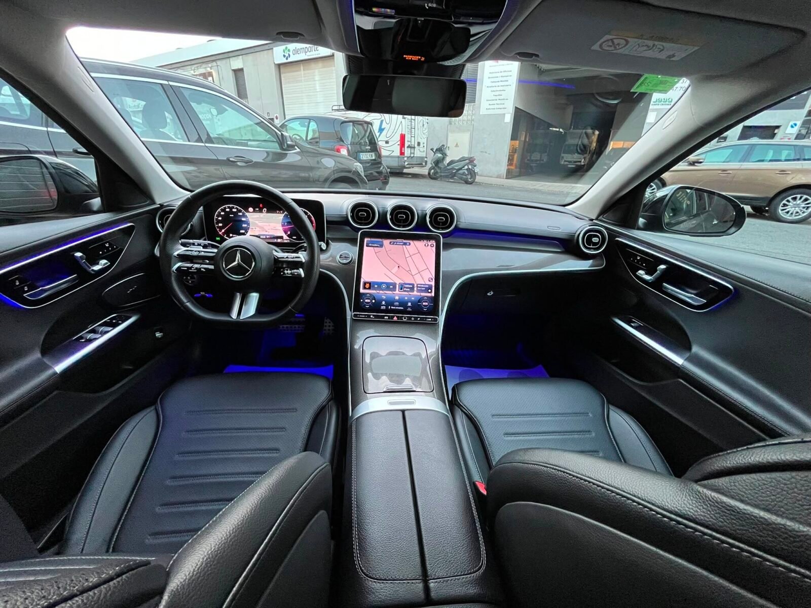 MERCEDES-BENZ C 220D AMG