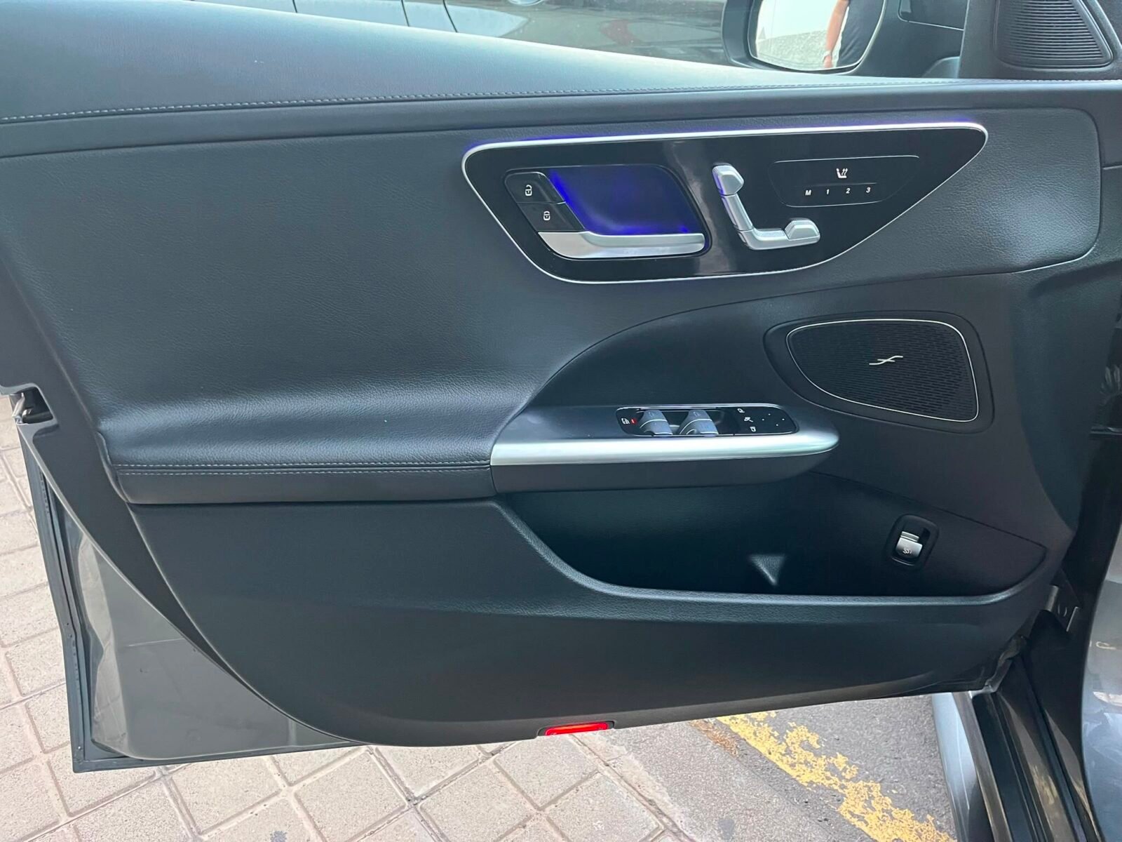 MERCEDES-BENZ C 220D AMG