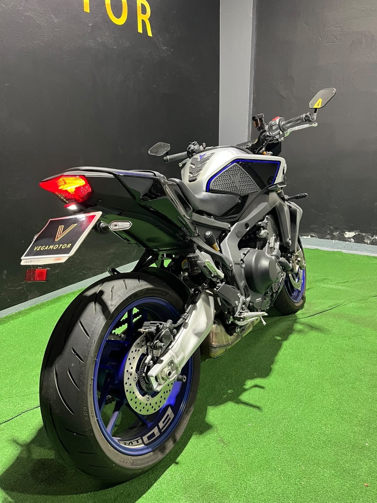 YAMAHA MT-09 sp