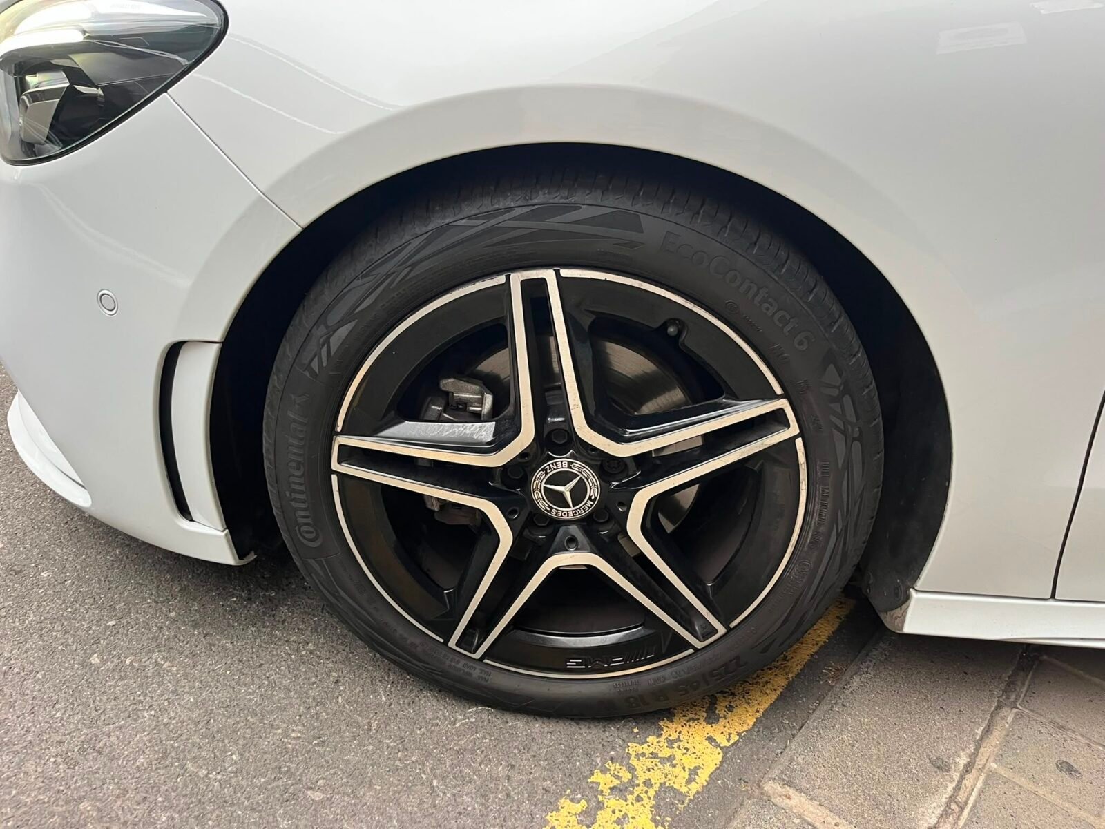 MERCEDES-BENZ CLASE B 200 D