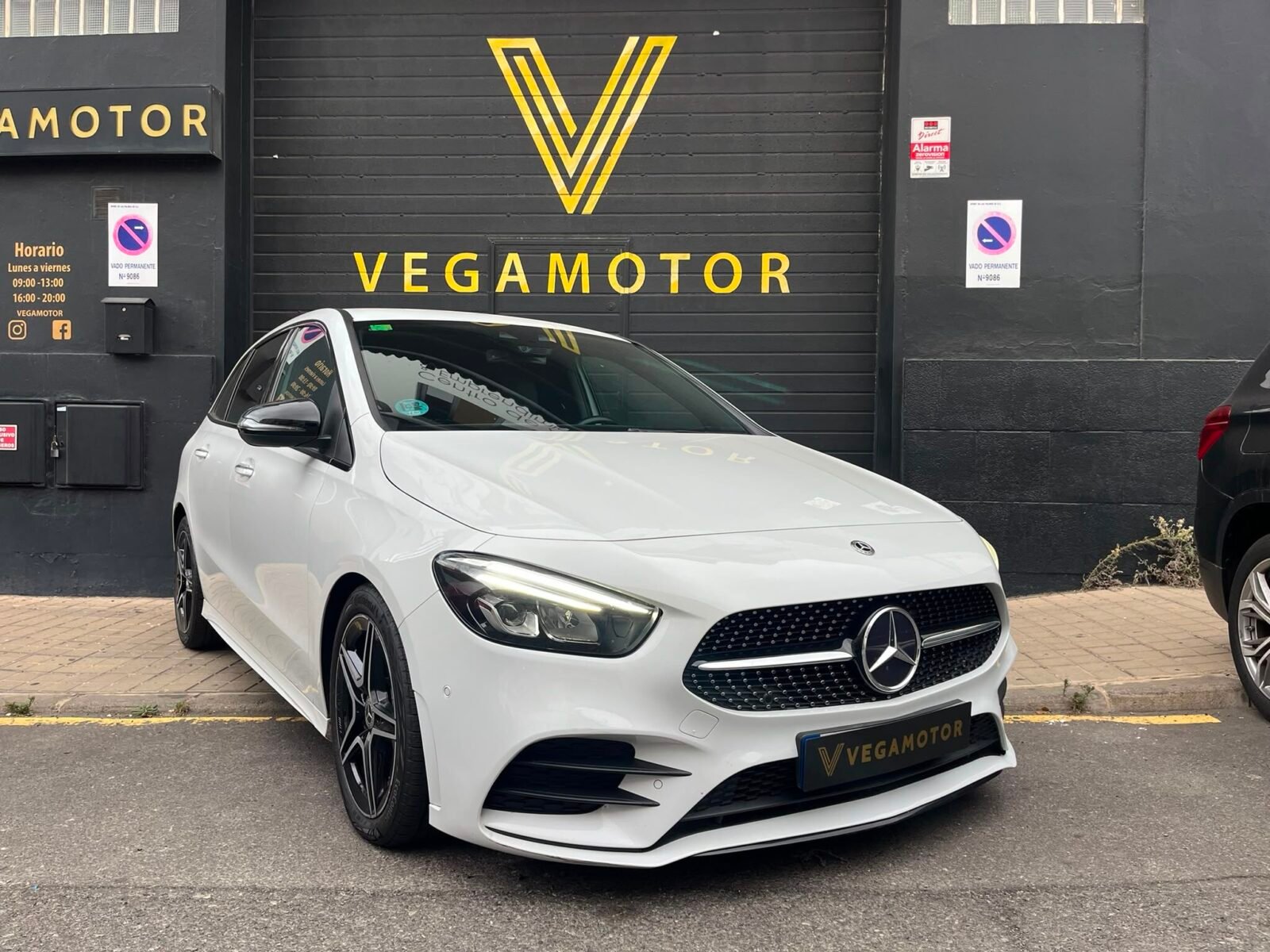 MERCEDES-BENZ CLASE B 200 D