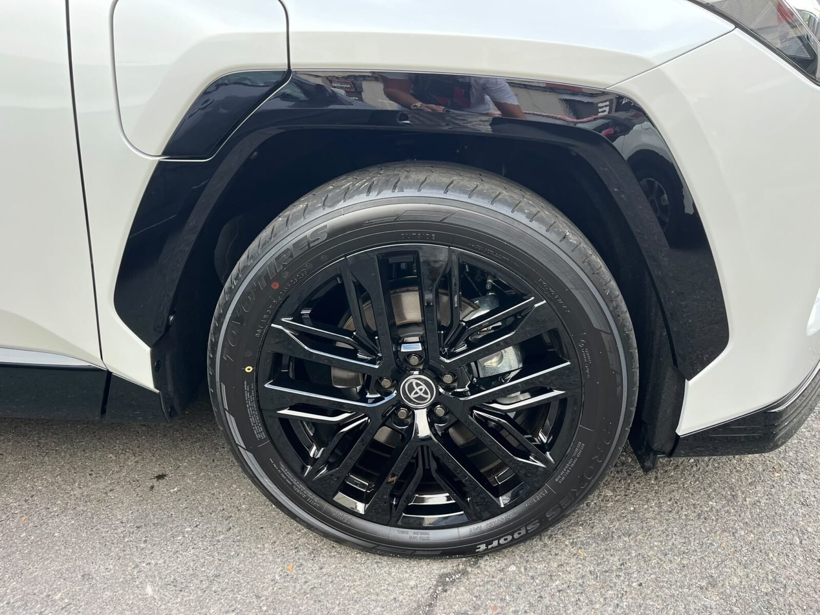 TOYOTA RAV4 PLUG-IN HYBRID SPIRIT
