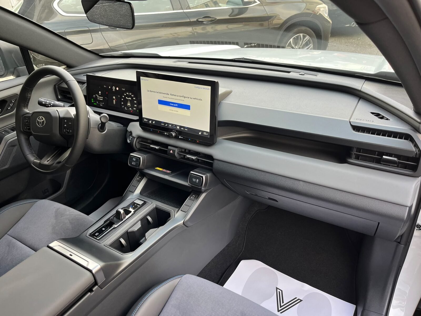 TOYOTA RAV4 PLUG-IN HYBRID SPIRIT