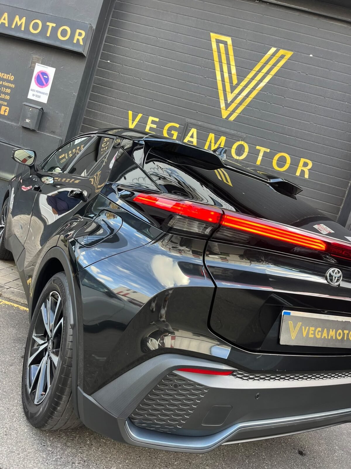 TOYOTA C-HR ADVANCED