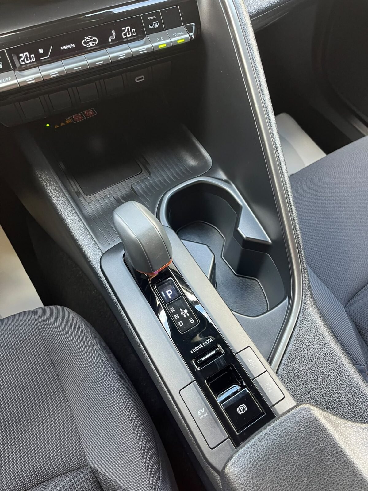 TOYOTA C-HR ADVANCED