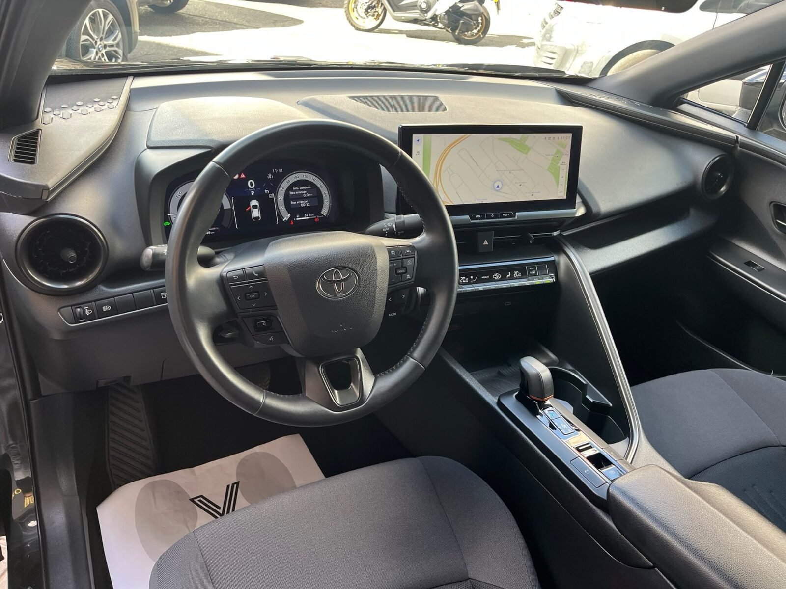 TOYOTA C-HR ADVANCED