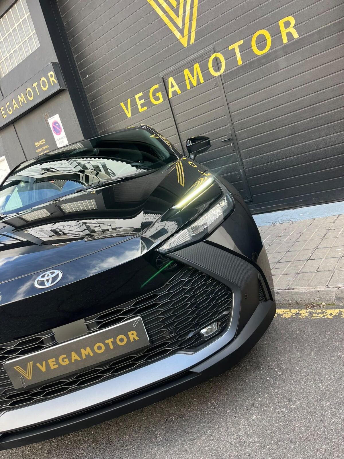 TOYOTA C-HR ADVANCED