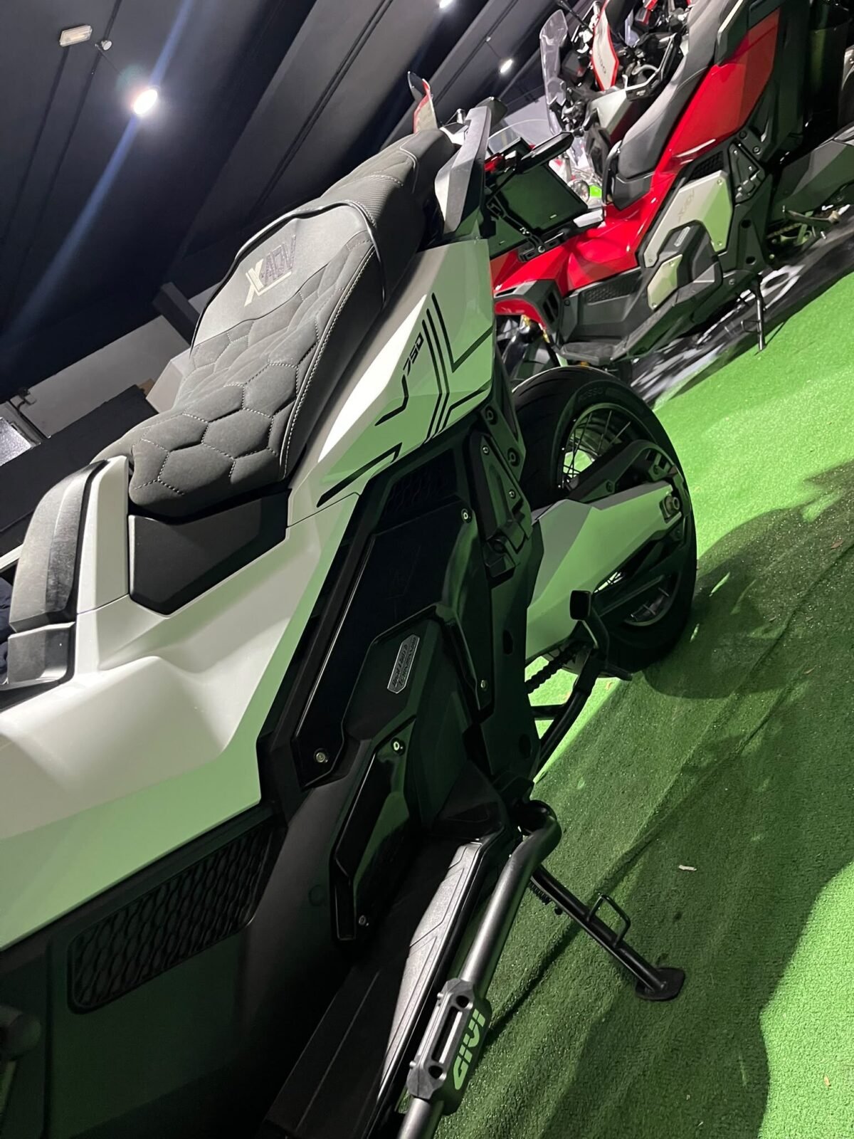 HONDA X-ADV 750